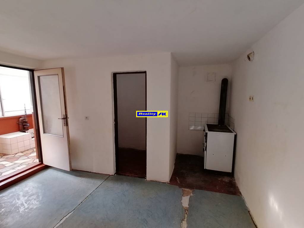 Rodinný dom na predaj, kompletná rekonštrukcia, okres Žilina - 19