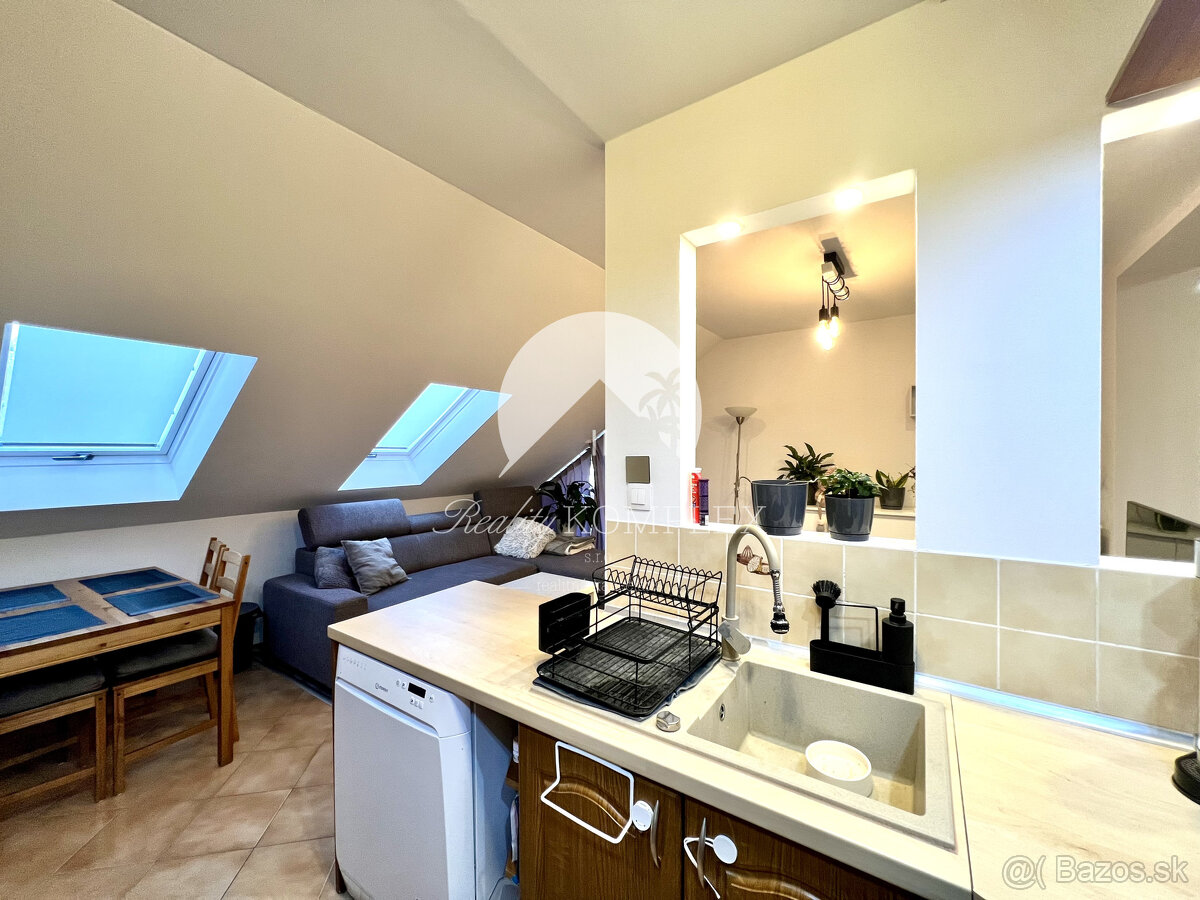 Reality KOMPLEX s.r.o. ponúka na PRENÁJOM veľkometrážny 3 iz - 19