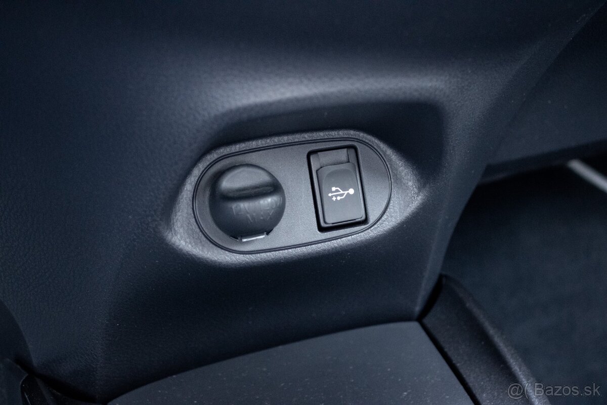 Toyota Yaris 1.5 82 kw EDT Y20 - 19