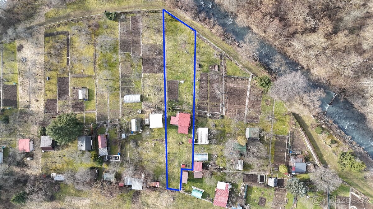 ZÁHRADNÁ CHATKA V LUTILE - 19