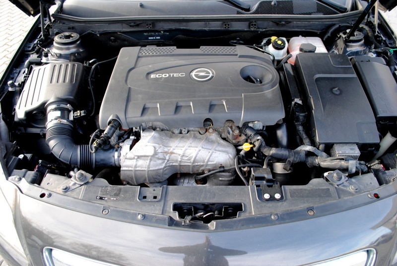 Opel Insignia 2.0 CDTI 130k Sport - 19