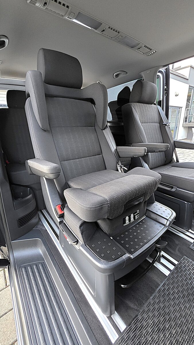 Volkswagen T6 Multivan 2.0 BiTDI BMT 4MOTION DSG - 19