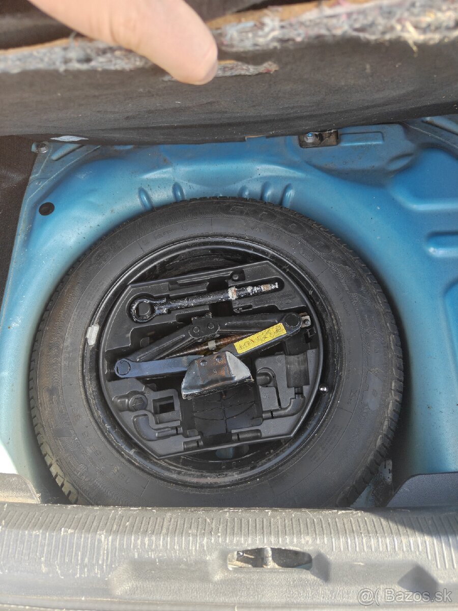 Peugeot 207 1.4 2008 - 19