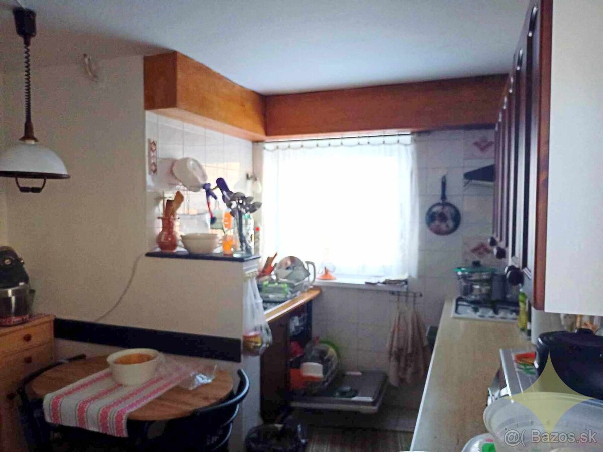 Predaj - výmena 2-oj generačný rodinný dom s veľkým pozemkom - 19