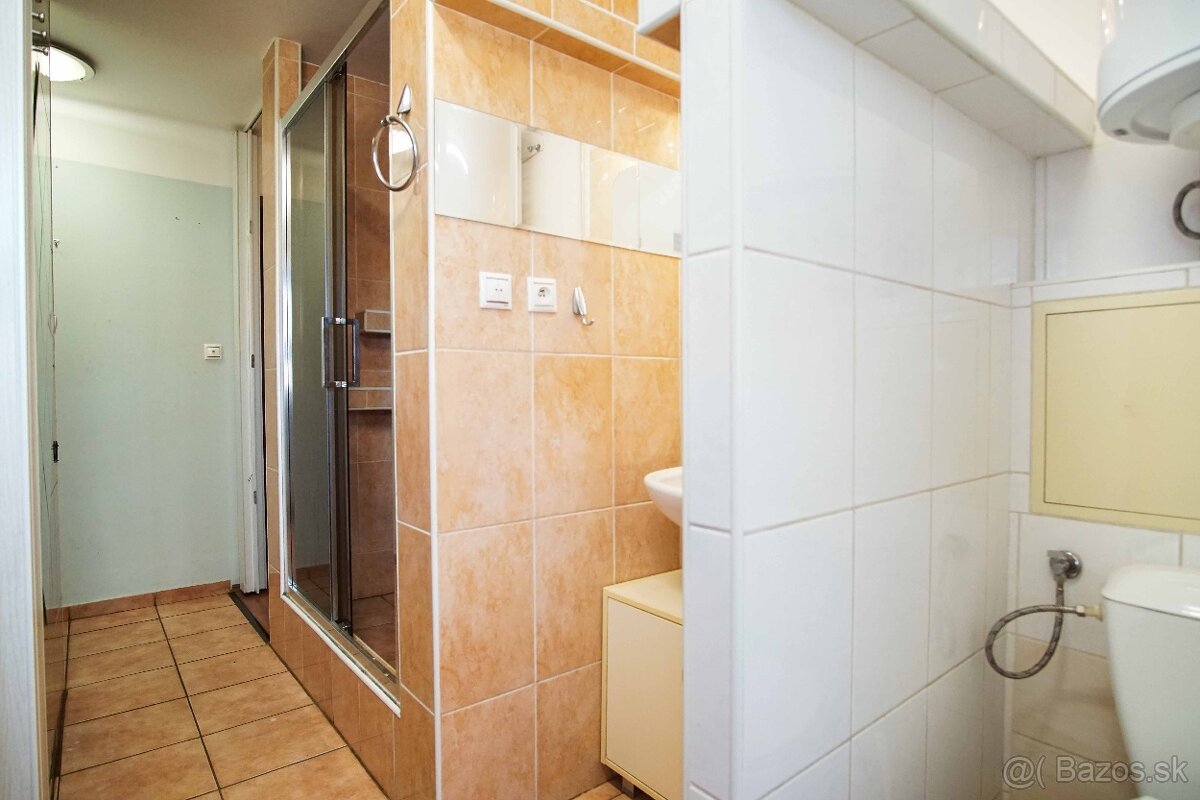 Tehlový 2-izbový byt na ul. Zváračská, Komárno – 57m2 - 19