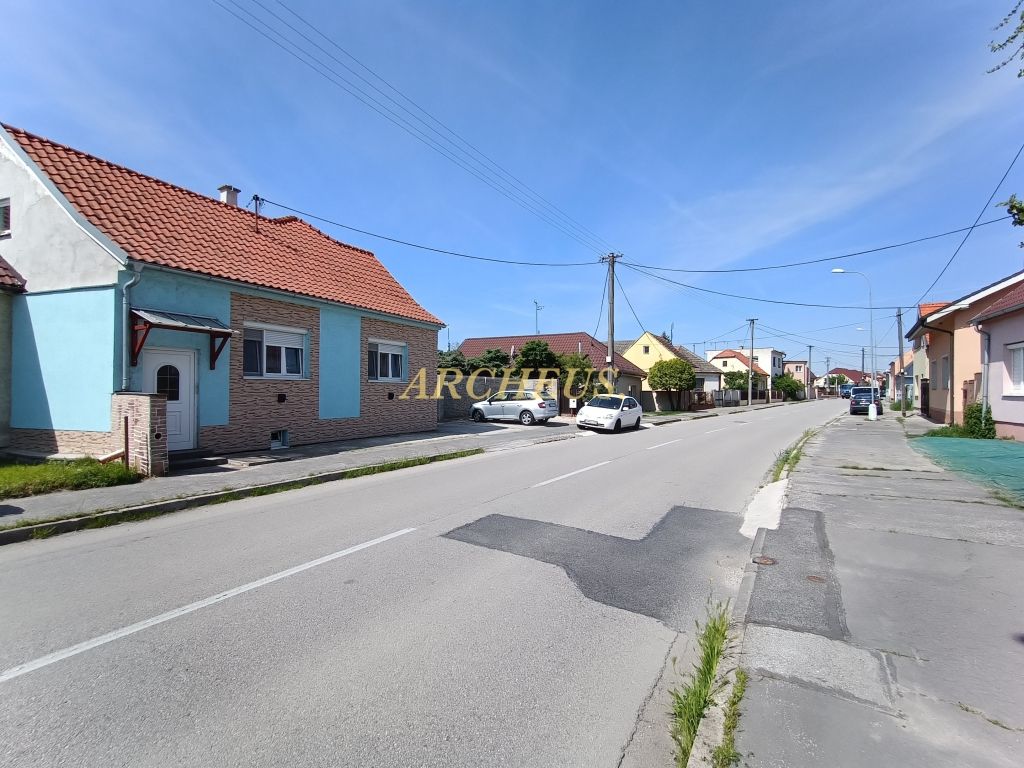 NA PREDAJ ROD. DOM, POZEMOK 294M2, KLÁŠTORSKÁ ul., PIEŠŤANY - 19