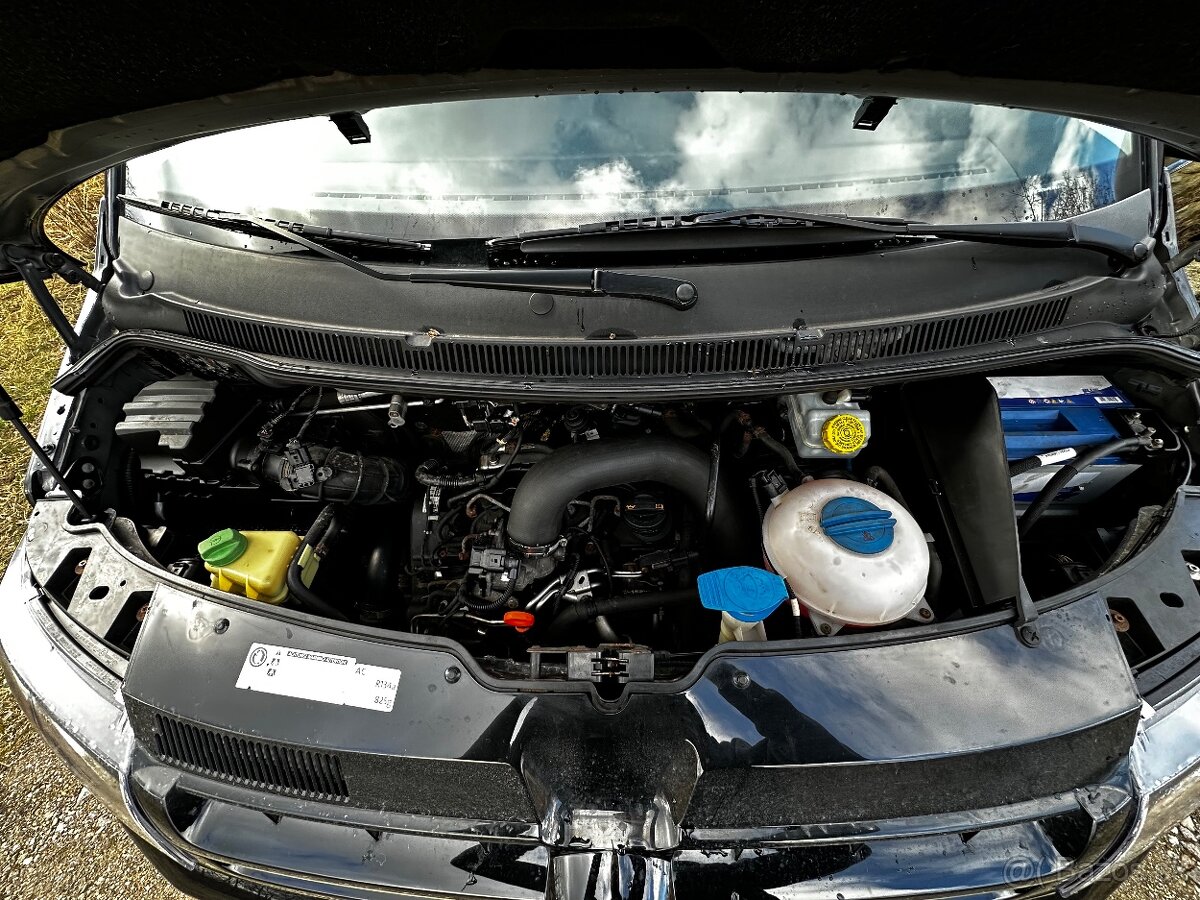 Predám Volkswagen Multivan T5.1 2.0TDI 103kw naj.222000 - 19