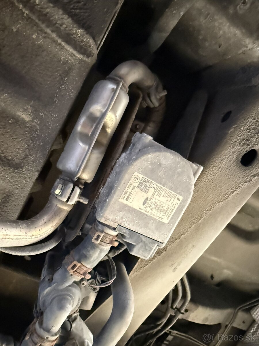 TOURNEO CUSTOM 2,2 114kw,po GO,TitaniumX, 8 míst,nez.top,DPH - 19