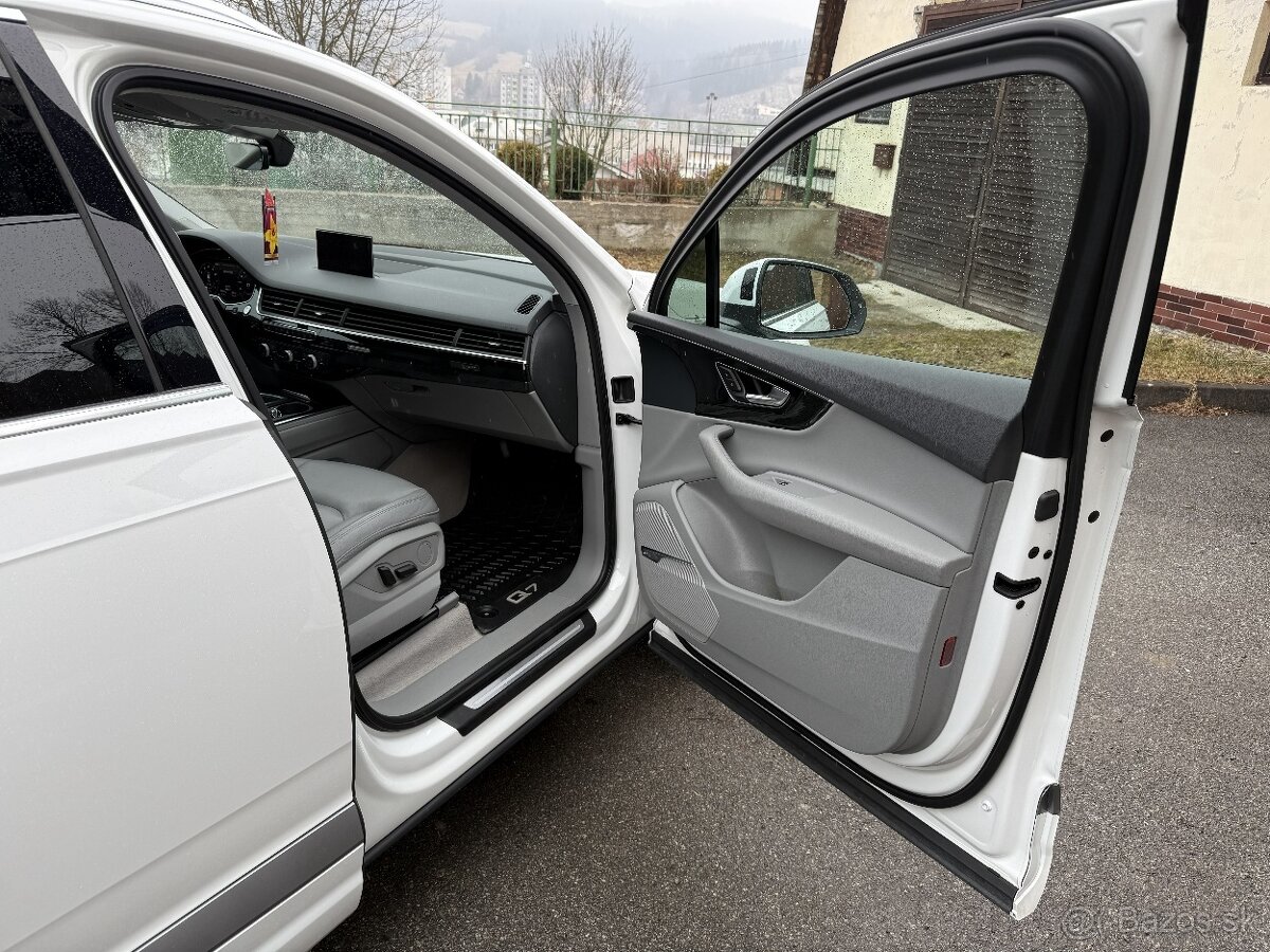 Audi Q7 3,0 4L QUATTRO - 19