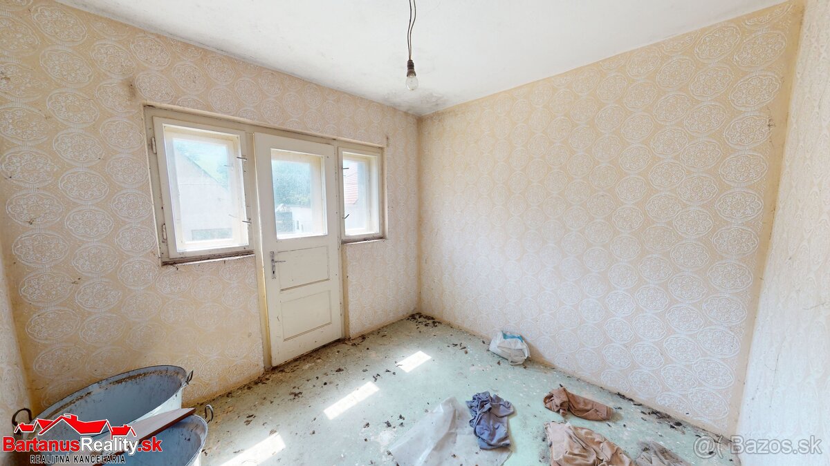 Na predaj starší rodinný dom v obci Horná Súča - 19