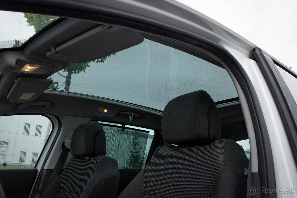 Peugeot 5008 1.6 HDi 88kw 7 MIEST - 19