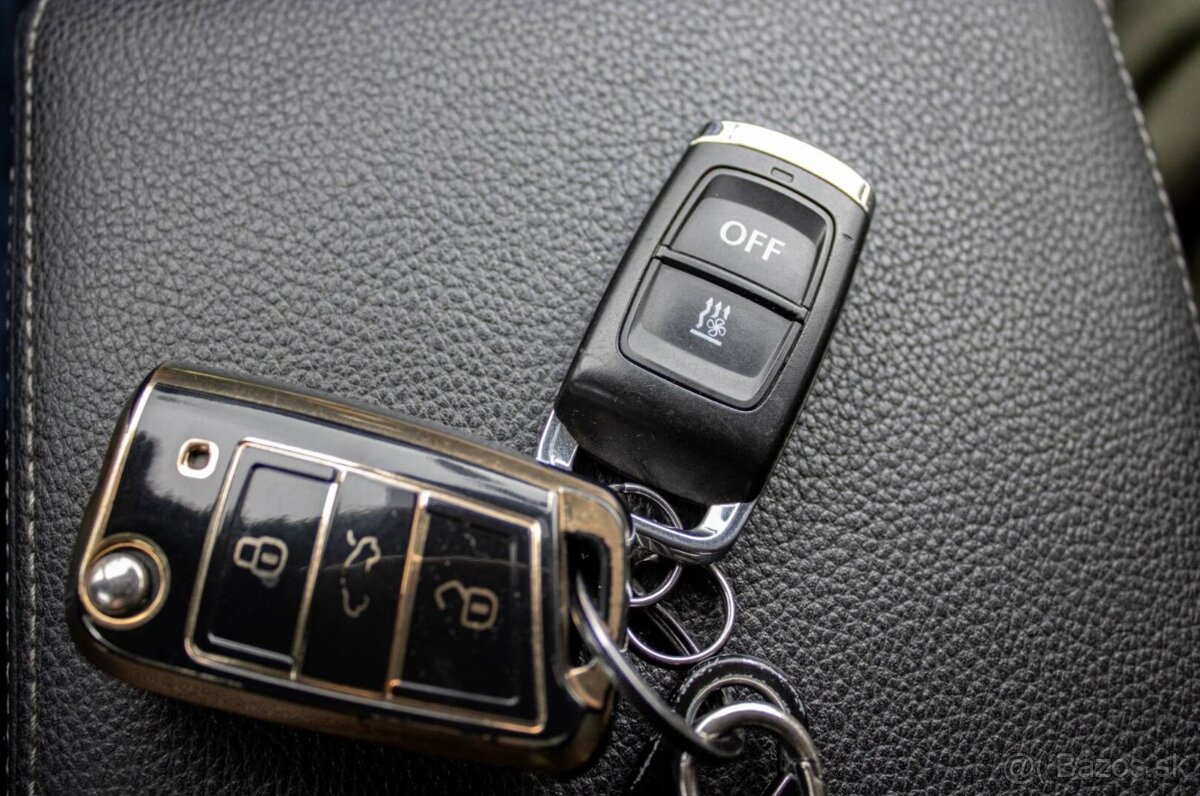 Škoda Octavia Combi 2.0 TDI RS DSG - 19