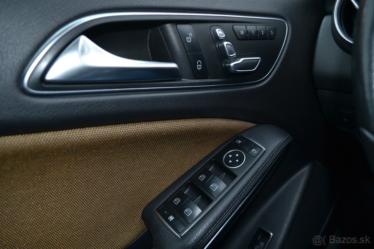 Mercedes-Benz GLA 200d A/T - 19