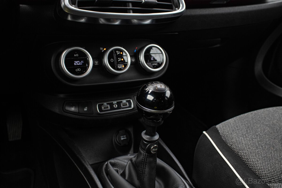 Fiat 500X 1.4 MultiAir Lounge, Slovenské, 1. majiteľ, servis - 19