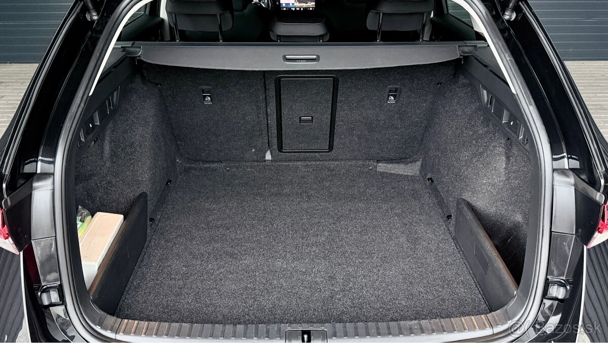 ŠKODA OCTAVIA COMBI – 2.0 TDI AMBITION DSG - 19