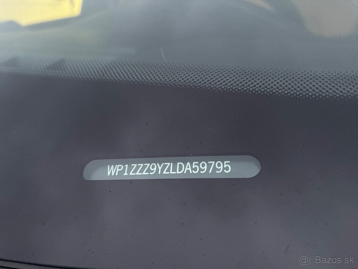 Porsche Cayenne Coupe model 2020 - 19