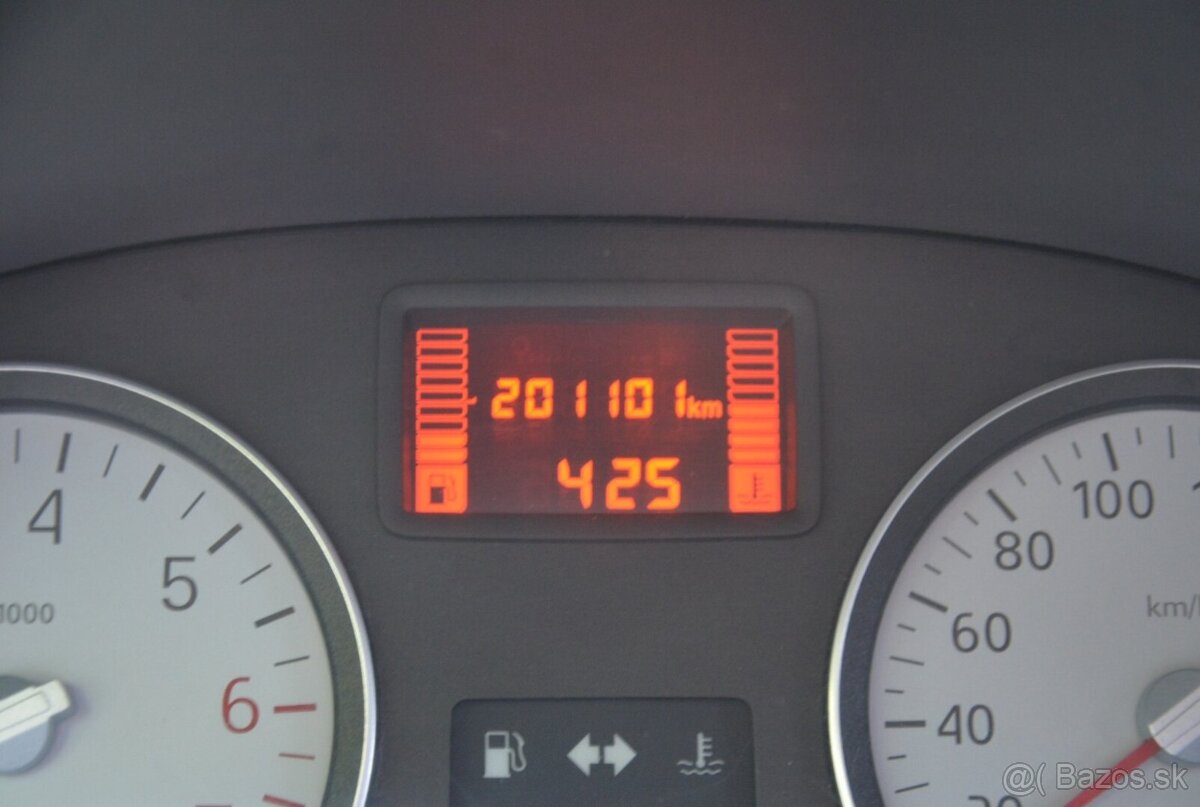 Dacia Logan MCV 1.6 Benzín 7 miest - 19