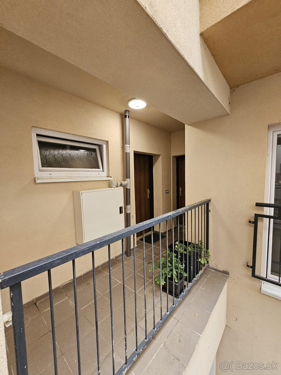 SENEC - NA PREDAJ EXKLUZÍVNE IBA U NÁS - 2 izbový byt v cent - 19