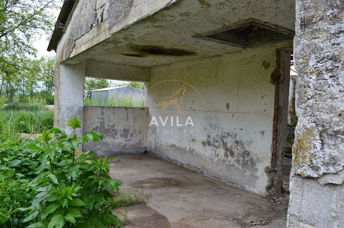 NA PREDAJ: sklad-hala 750m2 vo Voderadoch - 19