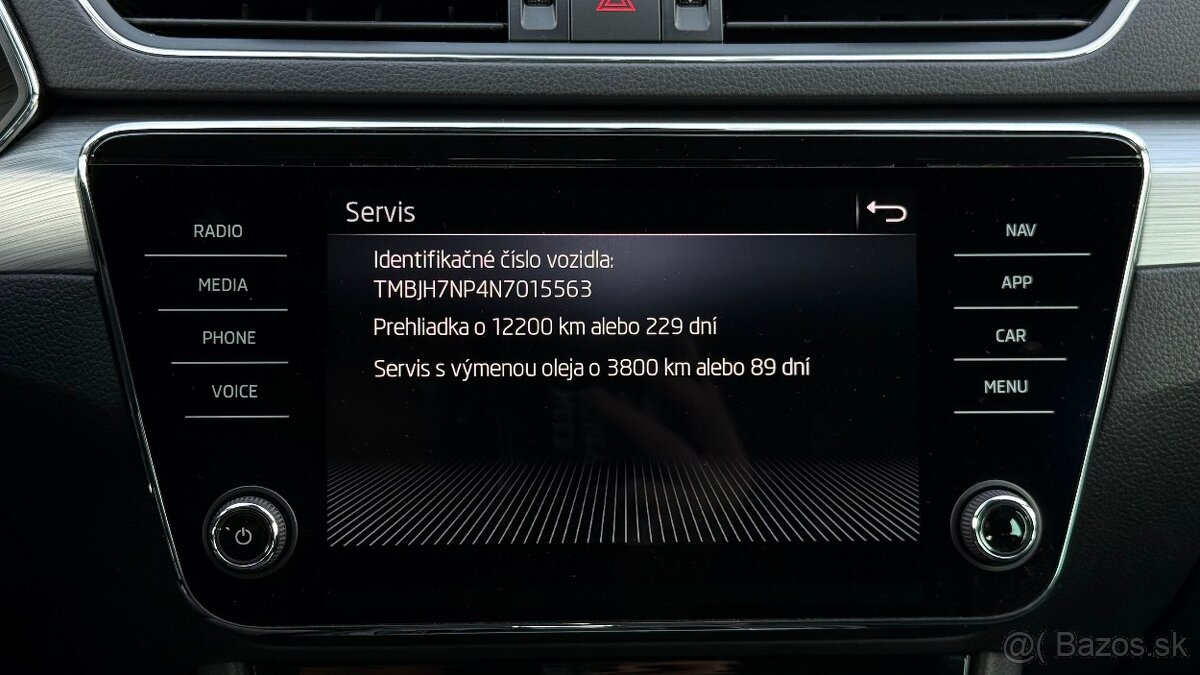 Škoda Superb Combi 2.0TDI DSG AMBITION - 19