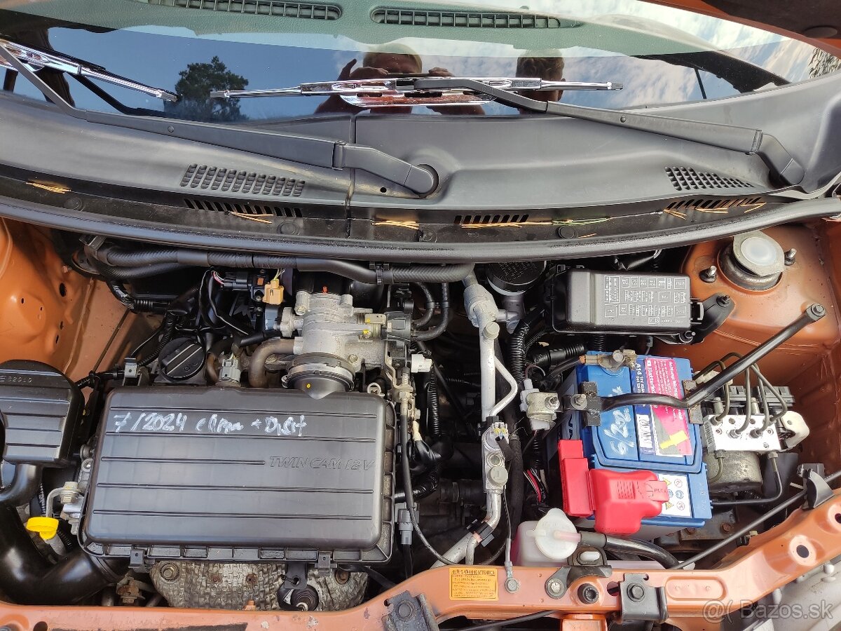 Daihatsu Trevis - 19