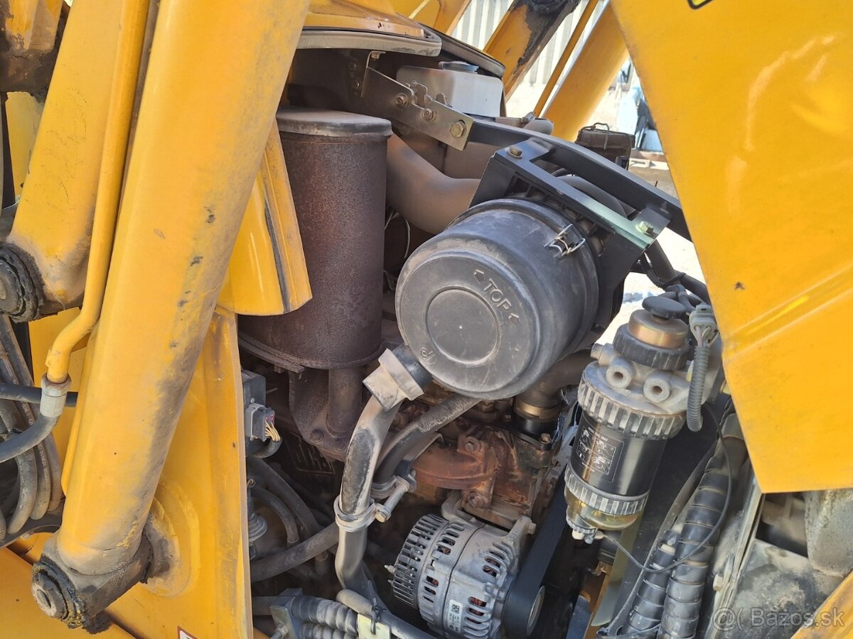 JCB 2CX - 19