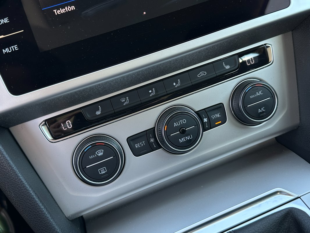 Volkswagen Passat 2.0 TDi - 19