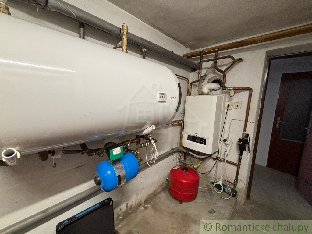 Priestranný 5-izbový dom ideálny pre viacgeneračné bývanie - 19