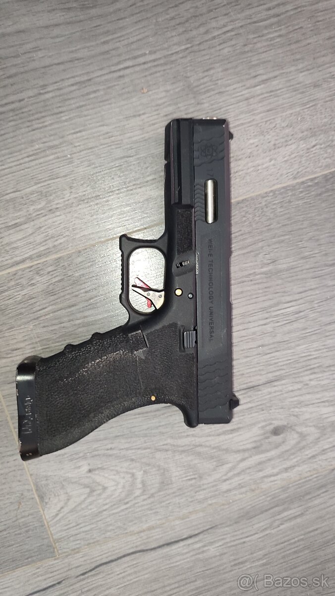 Predám Airsoft Glock NML589 - 19