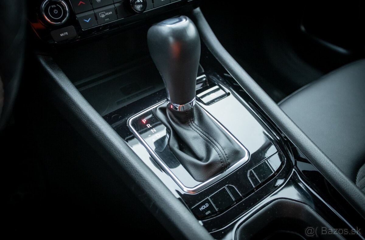 Jeep Compass 1.5 e-Hybrid Night Eagle, 96kW, AT7 - 19