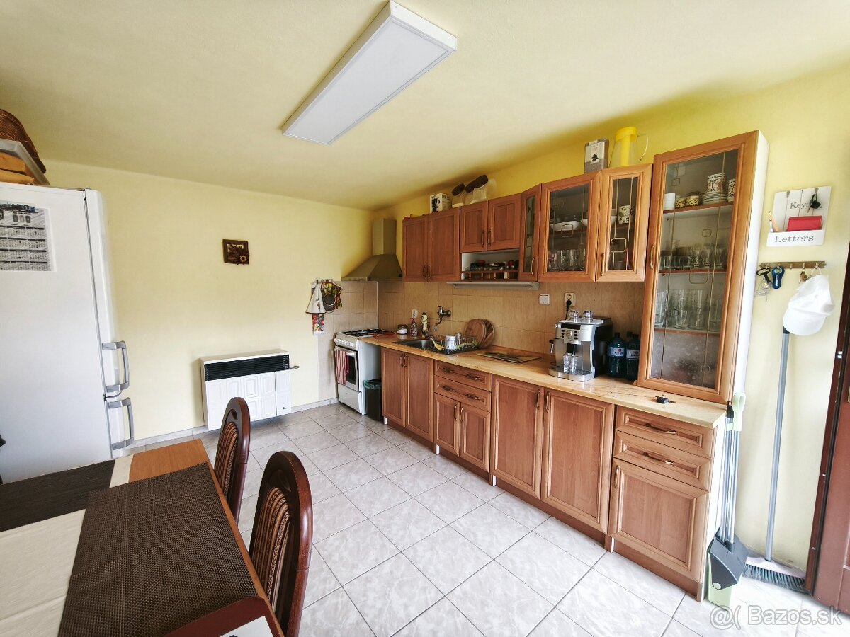 PREDAJ 3- izbový rodinný dom Hradište - 19