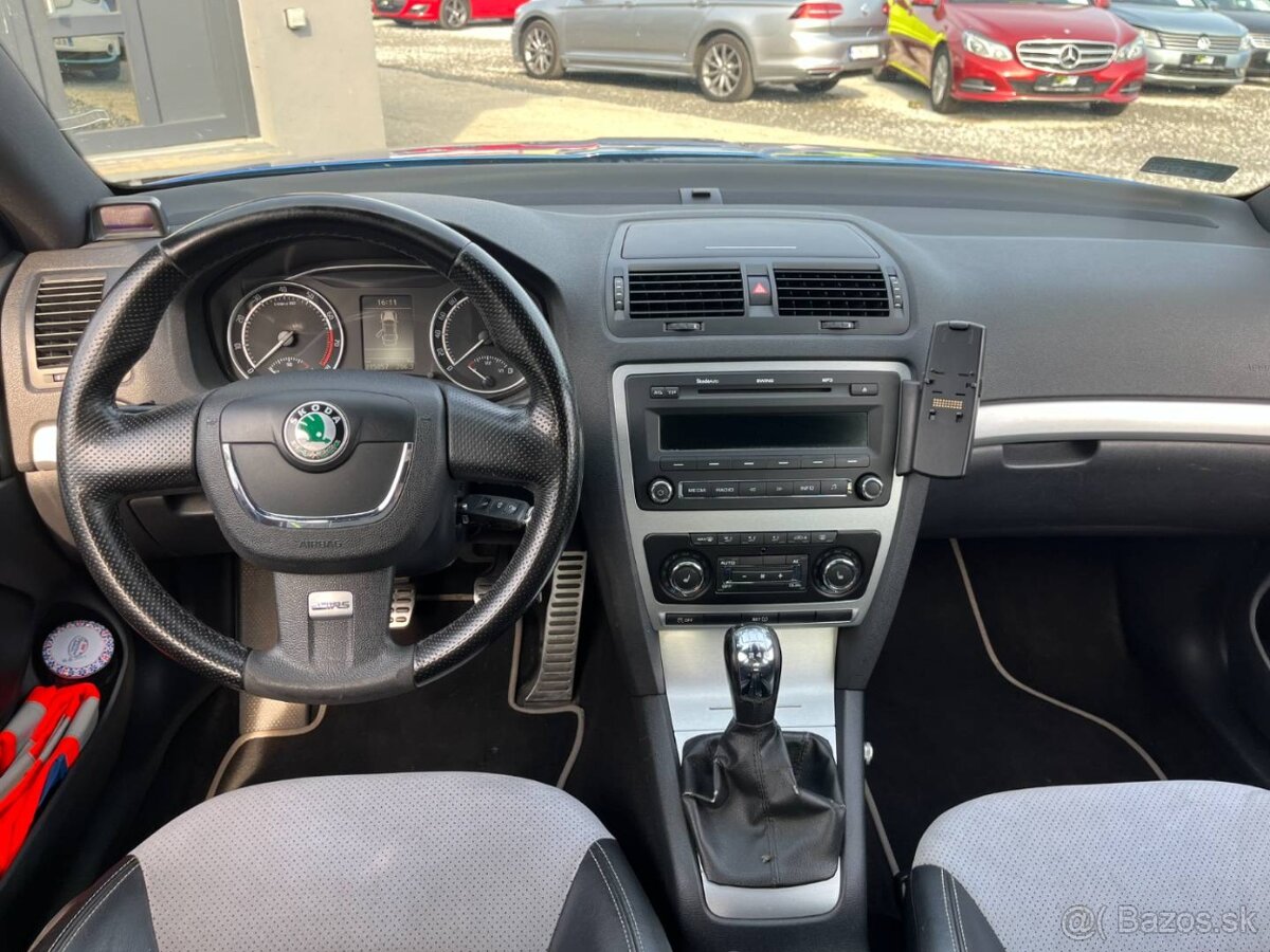 Škoda Octavia 2.0 TFSI RS - 19