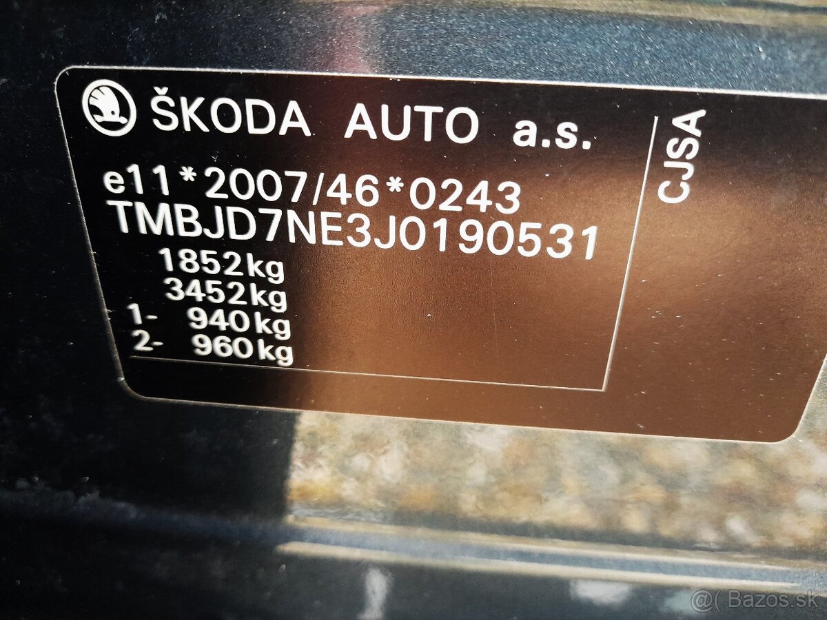 Škoda Octavia, 1.8TSi DRIVE - SERVIS - 19