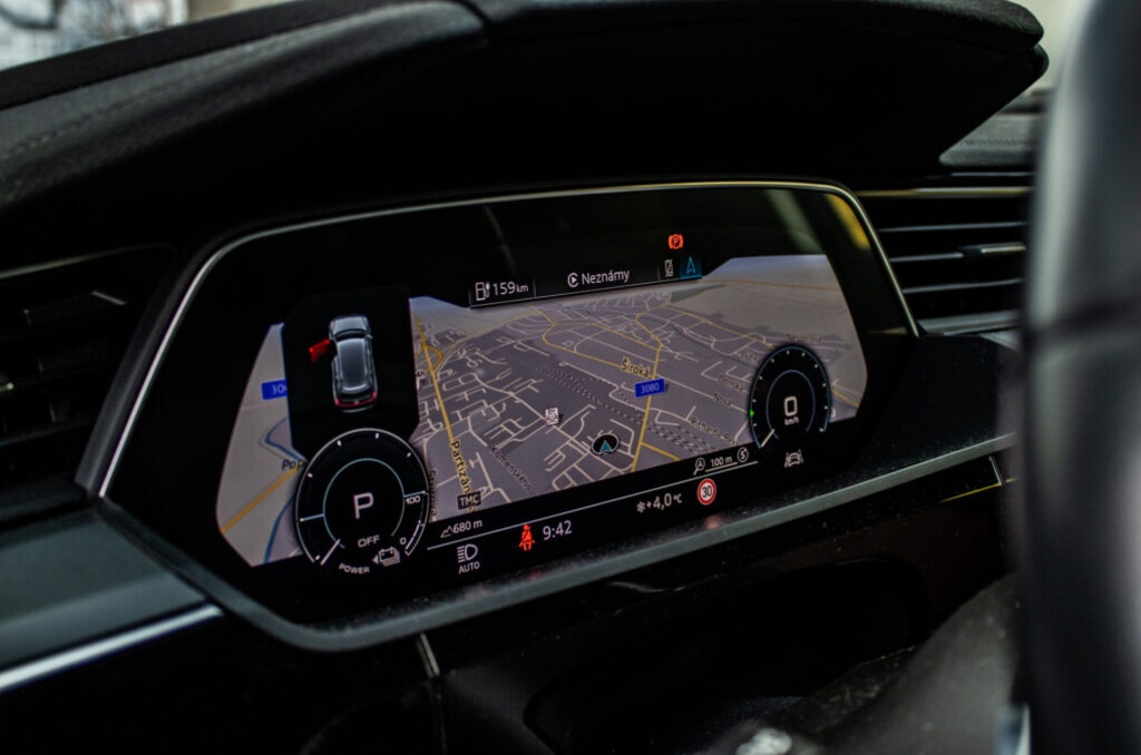 Audi E-tron 55 quattro Advanced, 300kW - 19