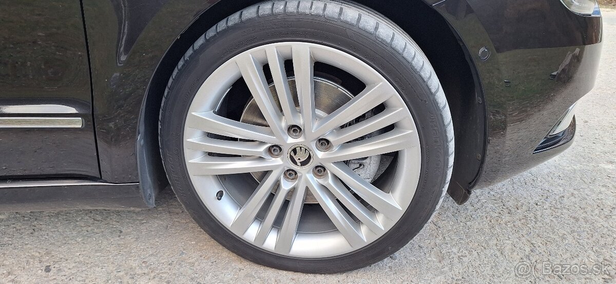 Škoda Superb 2.0 Style DSG - 19