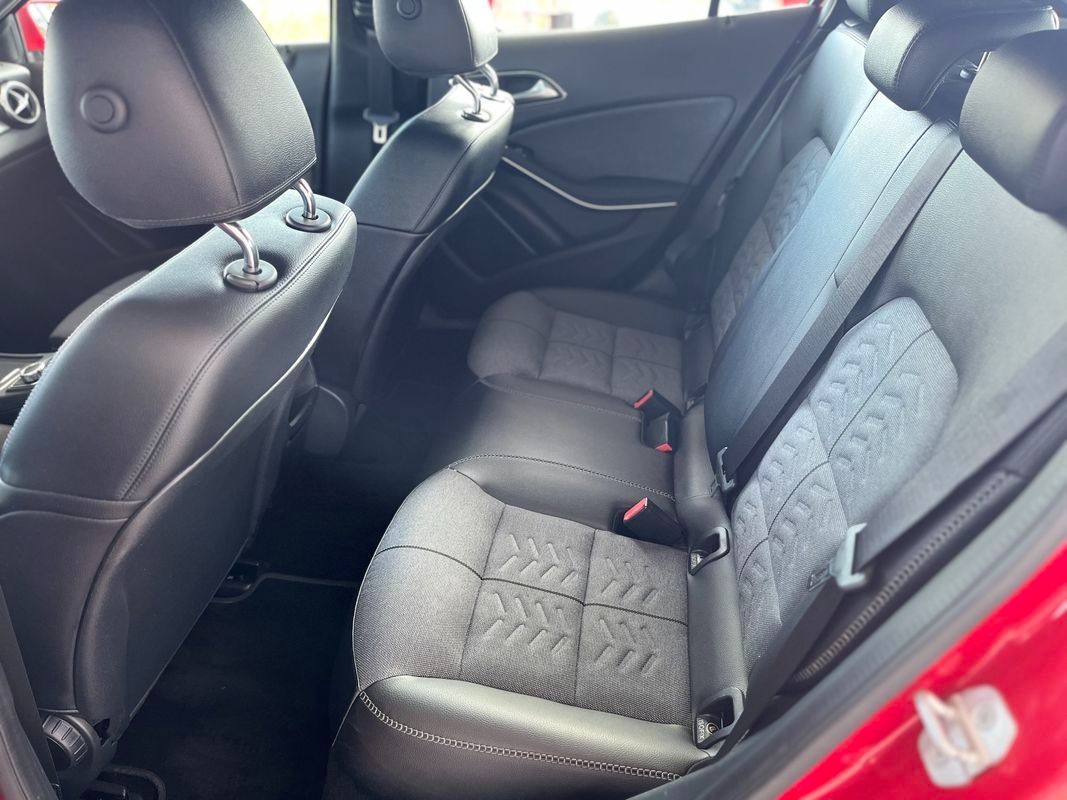 Mercedes - Benz GLA 180d 80kW A/T - 19