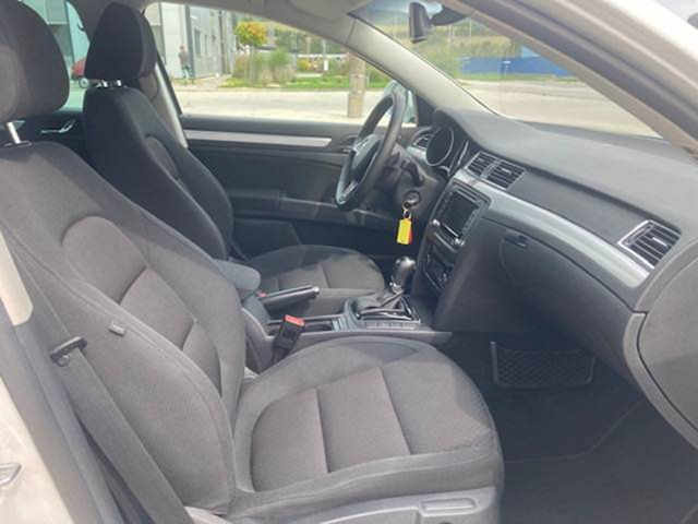 Škoda Superb Combi 2.0 TDI DSG,2015,NAVI,XENON - 19