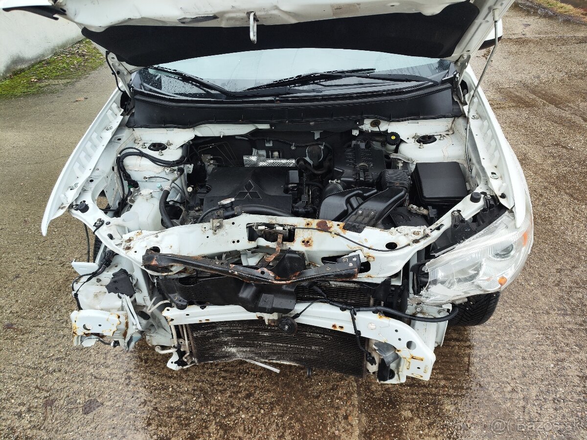 Mitsubishi ASX 1.6i - 19