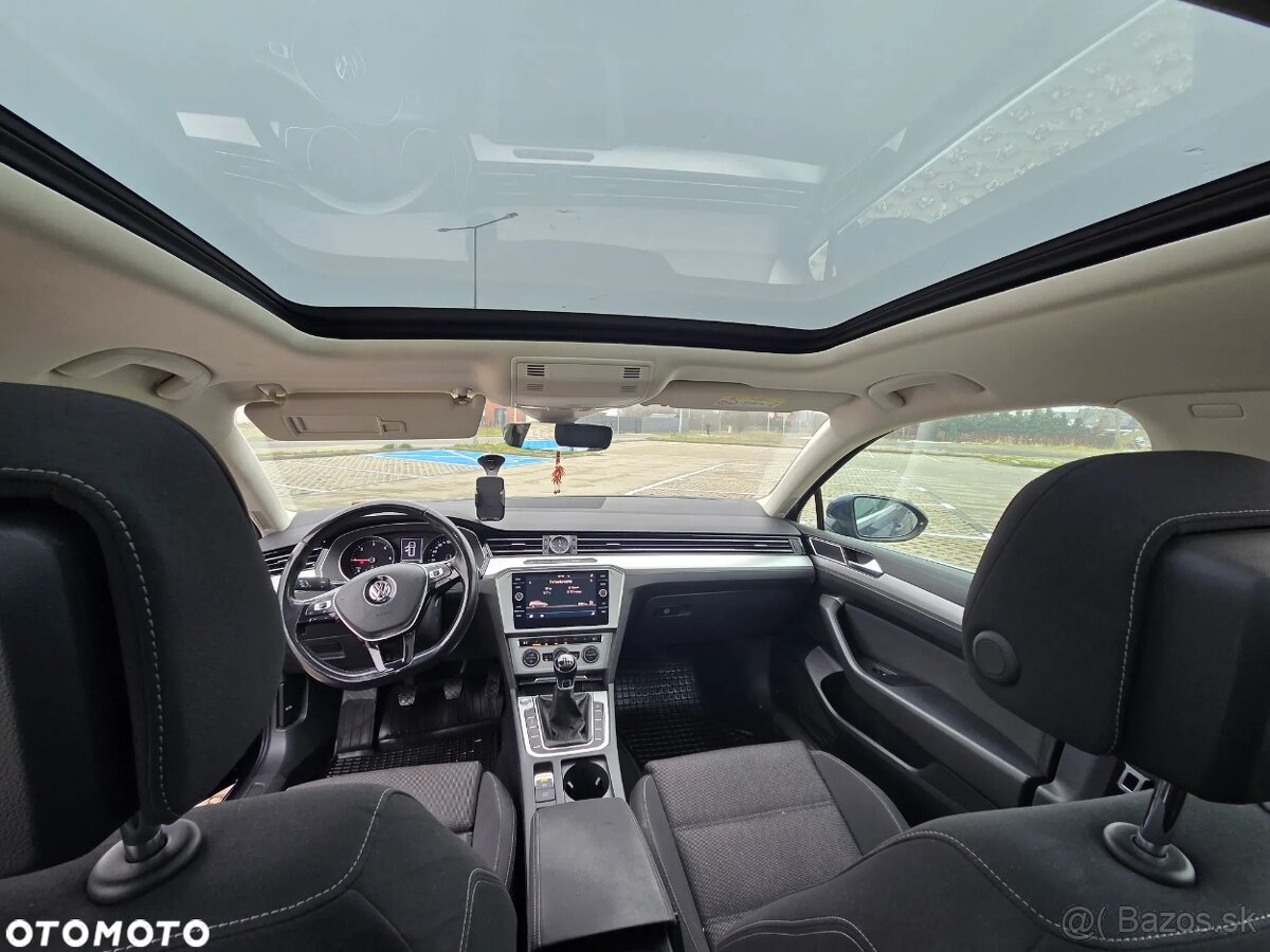 Volkswagen Passat Variant 2.0 TDI SCR BlueMotion Comfortline - 19