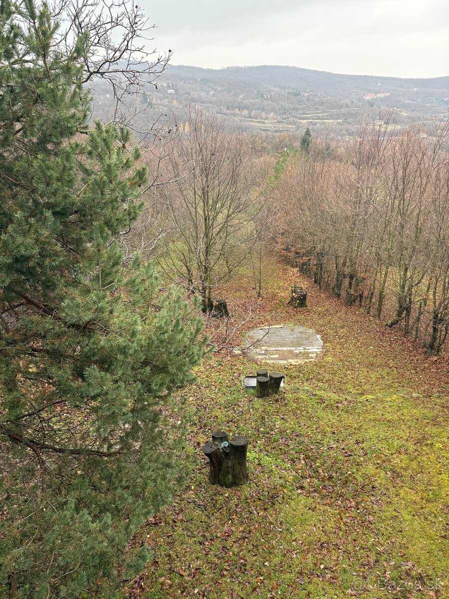 Predam chatu Svaty Jur - 19