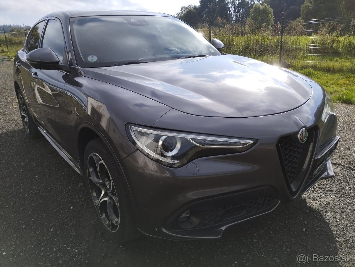 Alfa Romeo Stelvio Veloce 2.2 154kw Q4 FACELIFT - nepojízdné - 19