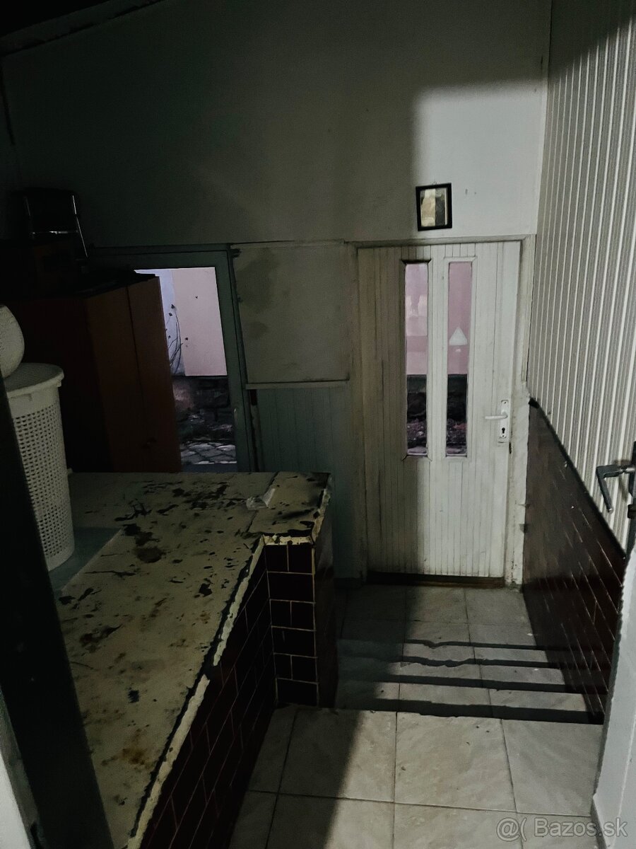 Kompletne zrekonštruovaný RD, 1868m2, Čemerné, VT - 19