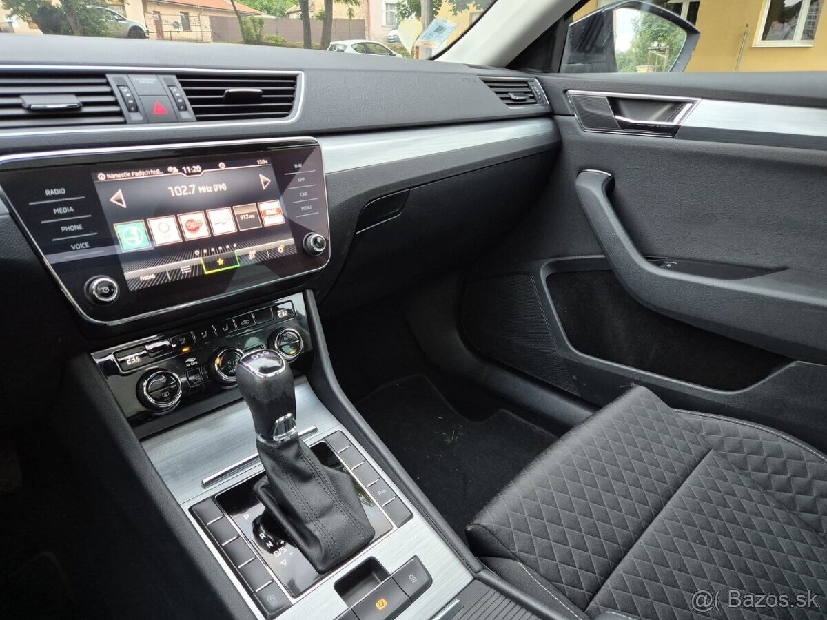 Škoda Superb 3 Combi 2.0 TDI SCR Ambition DSG - 19