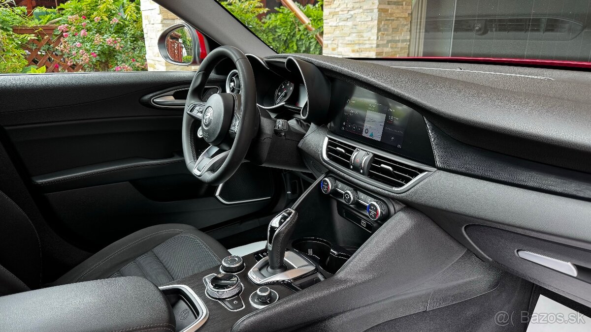 Alfa Romeo Giulia 2.2 Diesel 136 AT - 19