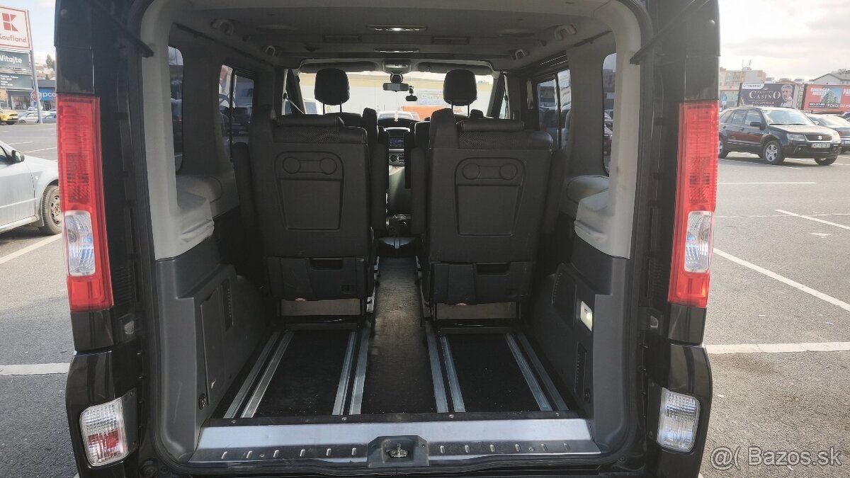 Renault Trafic evado 2 - 19