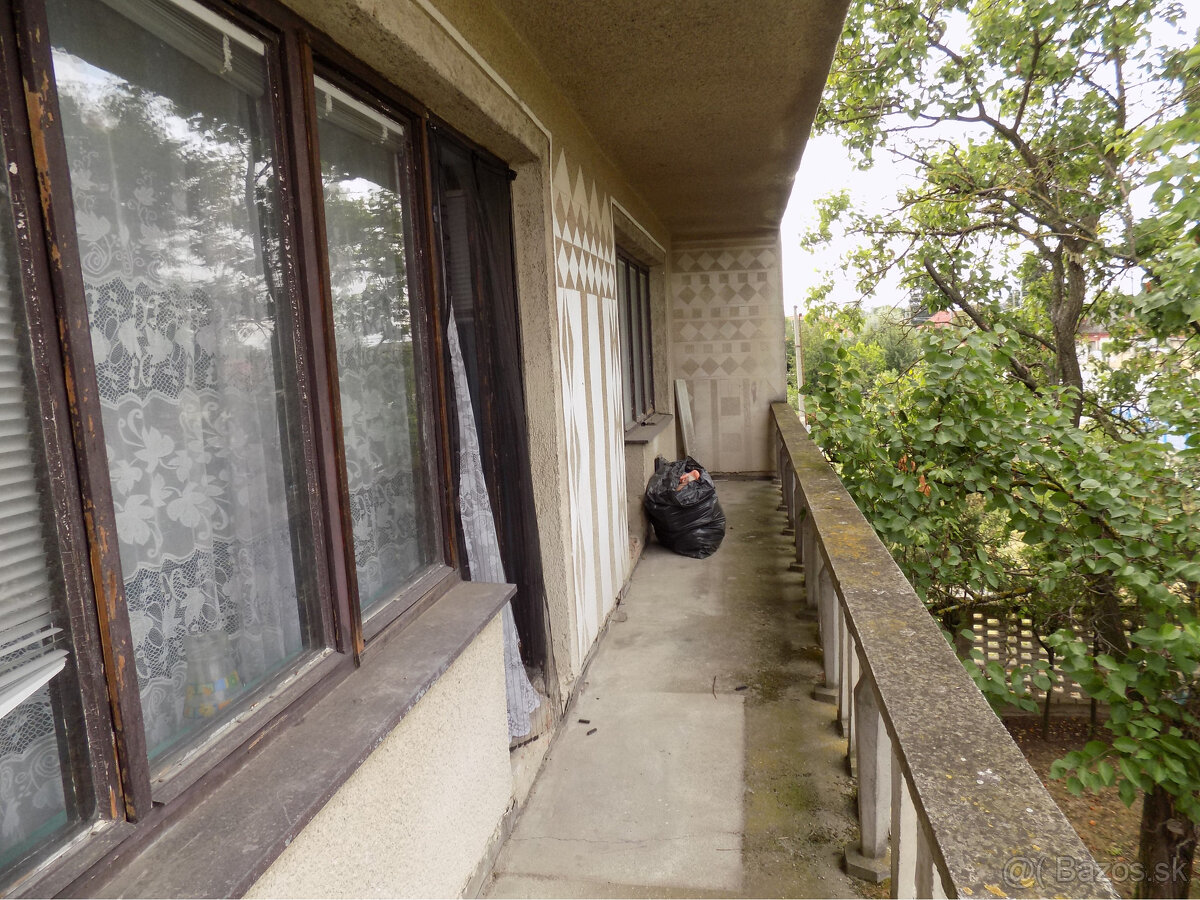 Na predaj viacgeneračný dom v Tvrdošovciach . - 19