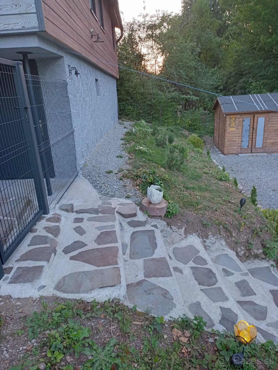 Na predaj pekný zrekonštuovaný dom/chata na priehrade - 19