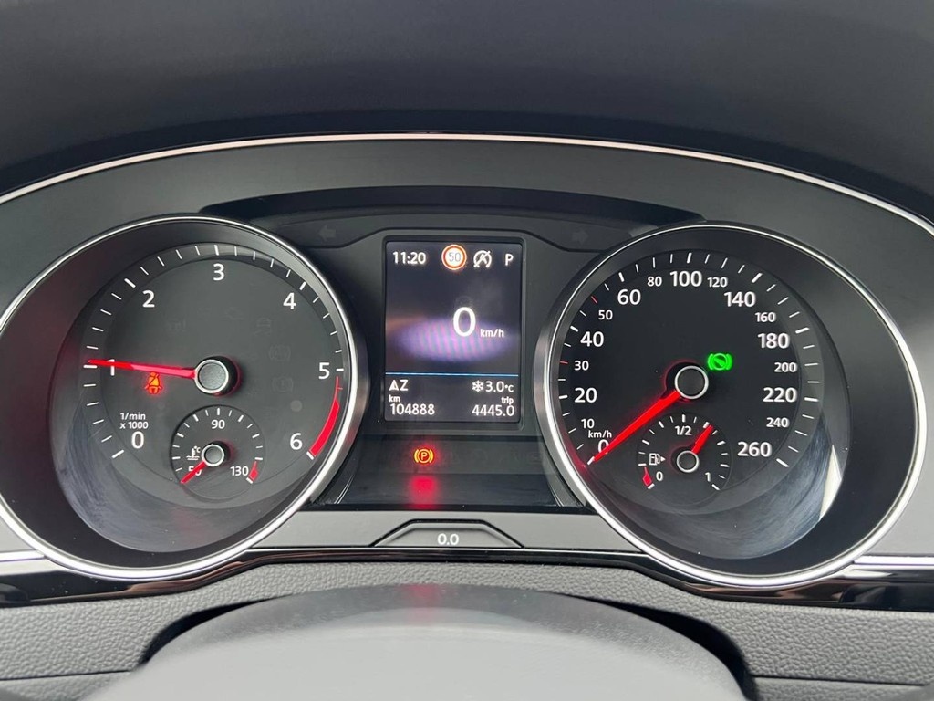 Volkswagen Passat 2.0 TDI Elegance DSG - 19