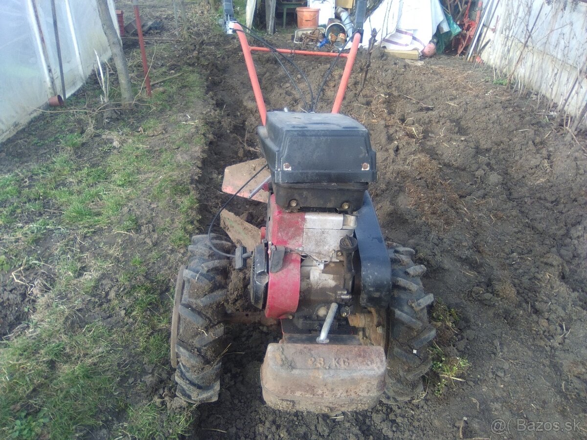 DVOJKOLESOVY MALOTRAKTOR. BENZÍNOVÝ STVORTAKT. - 19