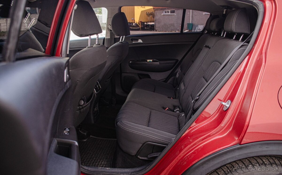Kia Sportage 2.0 CRDi 4WD AT - 19